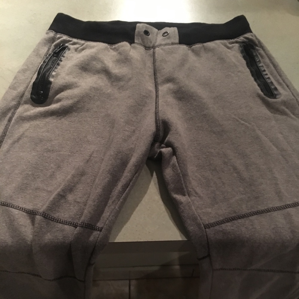 Men’s zip joggers